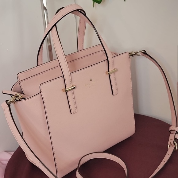 Kate Spade Purse - Picture 5 of 9